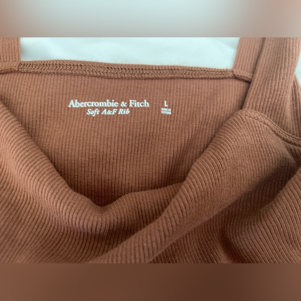 NWT Abercrombie & Fitch crop top - Picture 4 of 4
